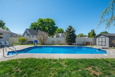 47 Burnside Place Wanaque NJ 07420