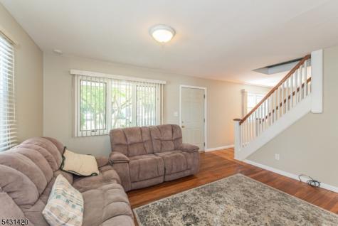 47 Burnside Place Wanaque NJ 07420