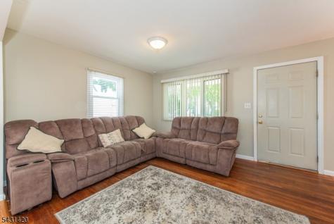47 Burnside Place Wanaque NJ 07420
