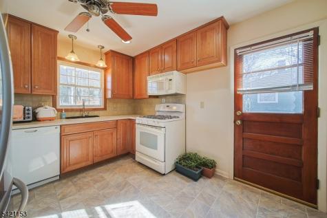 50 Knolls Road Bloomingdale NJ 07403