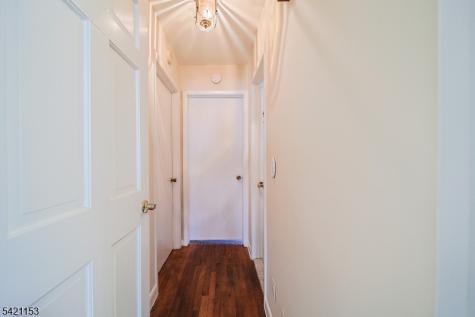 50 Knolls Road Bloomingdale NJ 07403