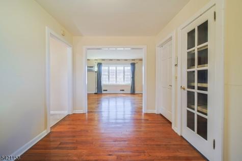 50 Knolls Road Bloomingdale NJ 07403