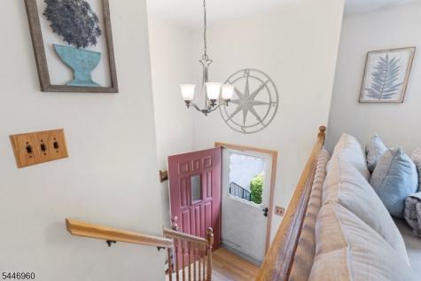 8 Reidar Drive Roxbury NJ 07876