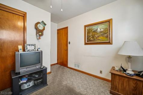 31 Michael Drive Wayne NJ 07470