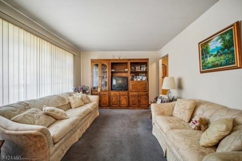 31 Michael Drive Wayne NJ 07470