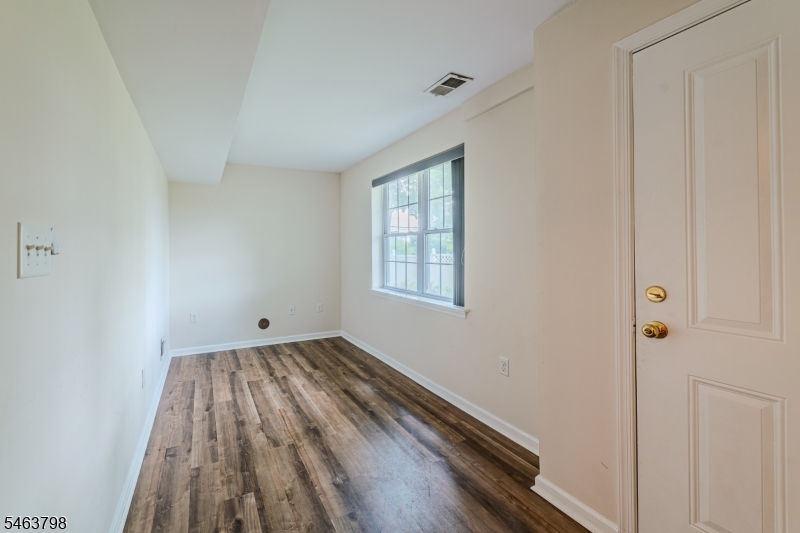 24 Alerica Lane Franklin NJ 08873