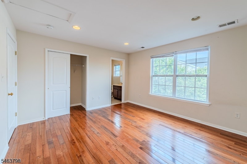 24 Alerica Lane Franklin NJ 08873