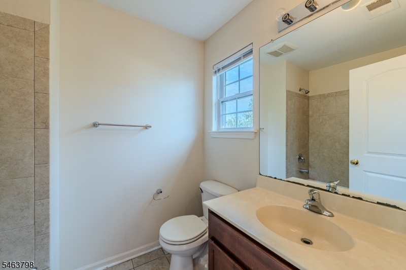 24 Alerica Lane Franklin NJ 08873