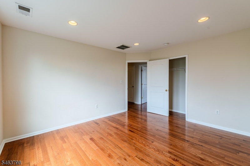 24 Alerica Lane Franklin NJ 08873