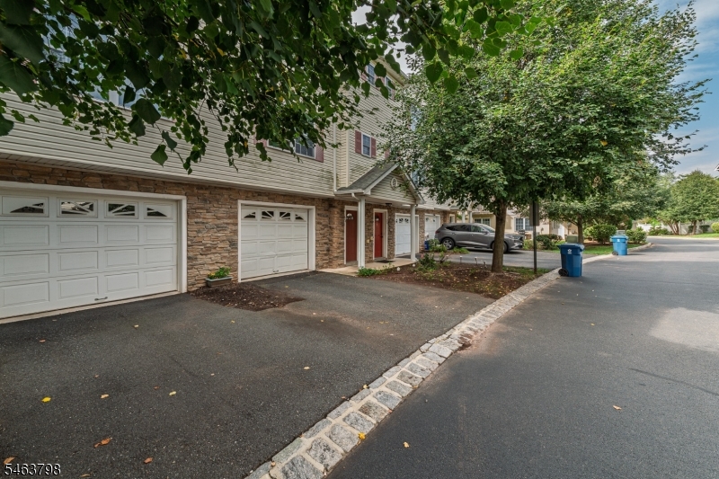 24 Alerica Lane Franklin NJ 08873