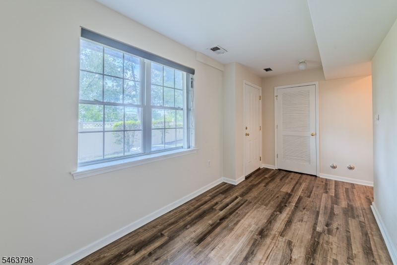 24 Alerica Lane Franklin NJ 08873