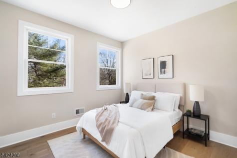9 Brookside Drive Warren NJ 07059