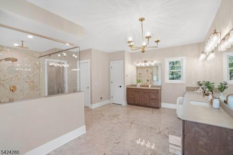 9 Brookside Drive Warren NJ 07059