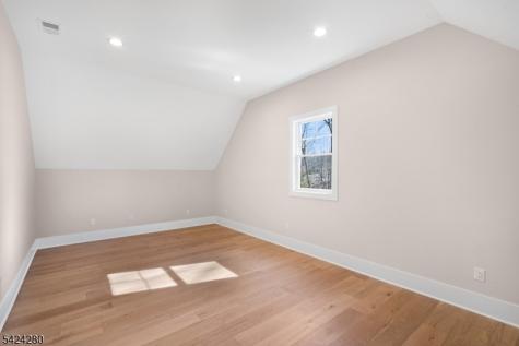 9 Brookside Drive Warren NJ 07059