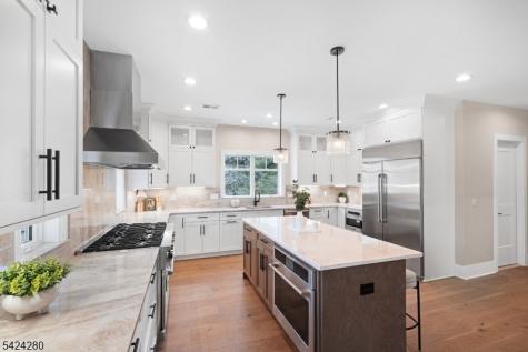 9 Brookside Drive Warren NJ 07059