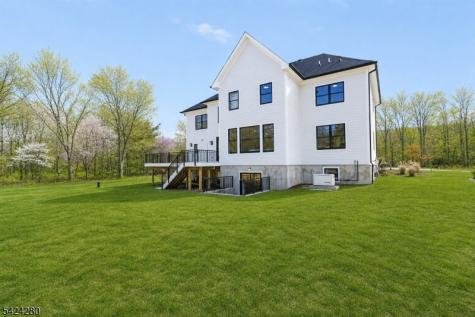 9 Brookside Drive Warren NJ 07059