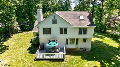 19 Colonial Circle Vernon NJ 07418