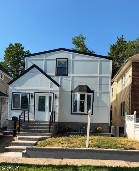 415 E 4th Avenue Roselle NJ 07203