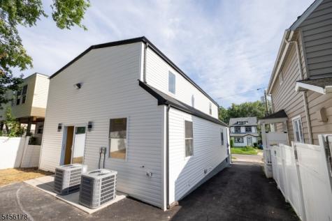 415 E 4th Avenue Roselle NJ 07203