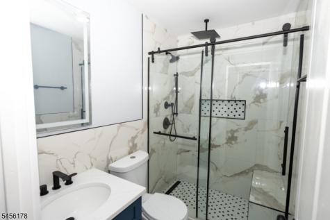 415 E 4th Avenue Roselle NJ 07203