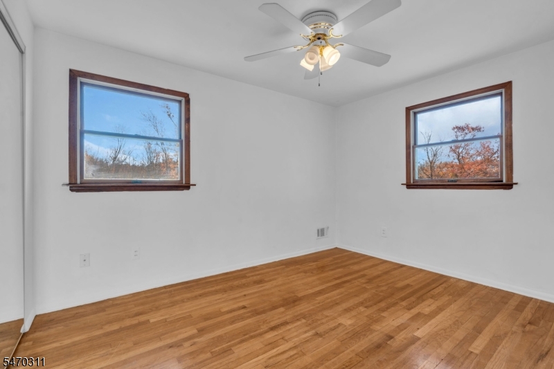 8 Elm Place Randolph NJ 07869