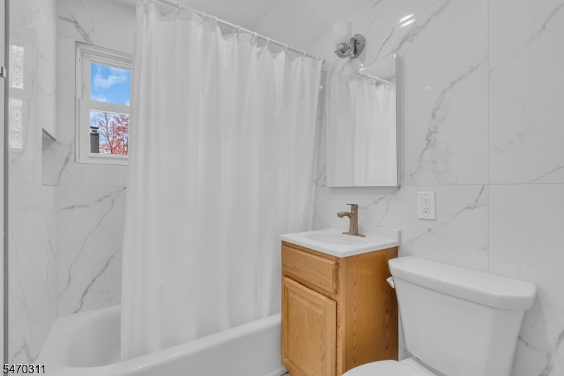 8 Elm Place Randolph NJ 07869