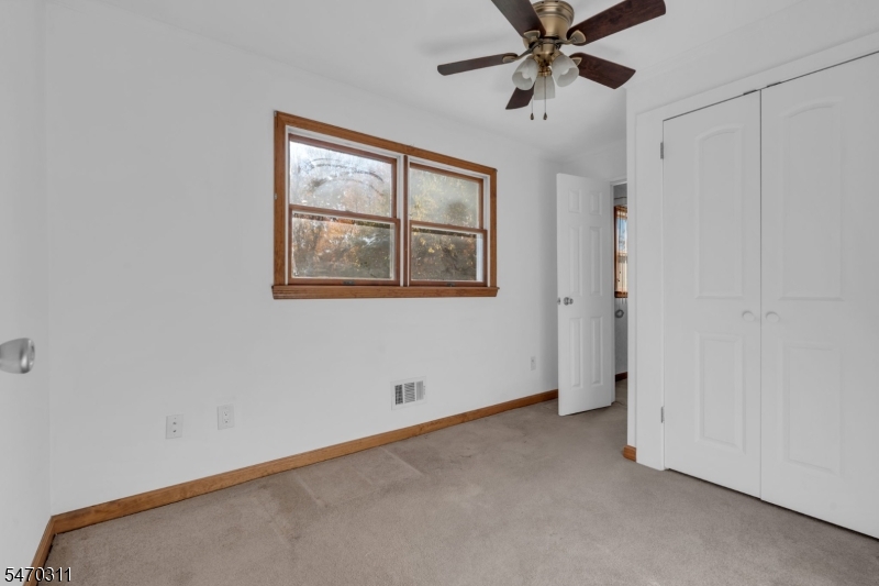 8 Elm Place Randolph NJ 07869