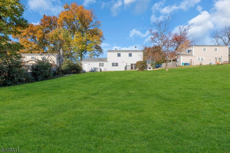 8 Elm Place Randolph NJ 07869