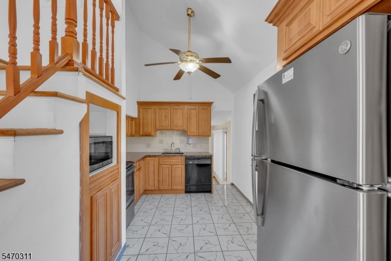 8 Elm Place Randolph NJ 07869