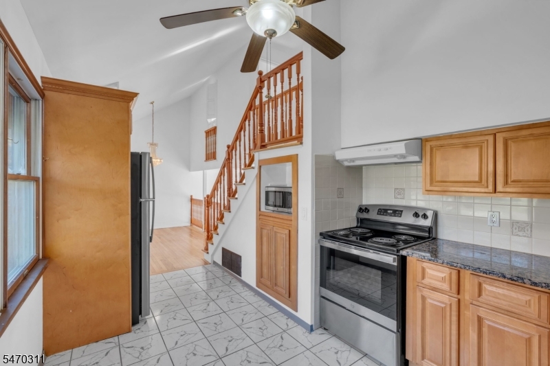 8 Elm Place Randolph NJ 07869