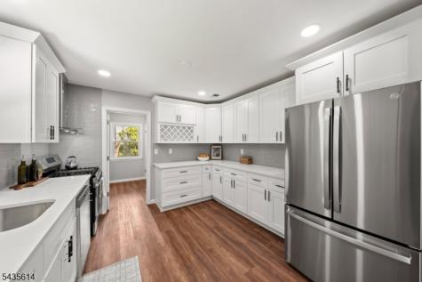 4 Dorothea Terrace Lawrence NJ 08648