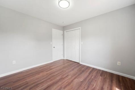 4 Dorothea Terrace Lawrence NJ 08648