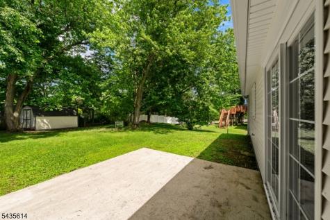 4 Dorothea Terrace Lawrence NJ 08648