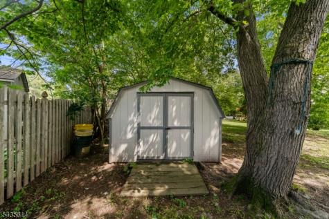 4 Dorothea Terrace Lawrence NJ 08648