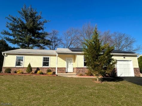 4 Dorothea Terrace Lawrence NJ 08648