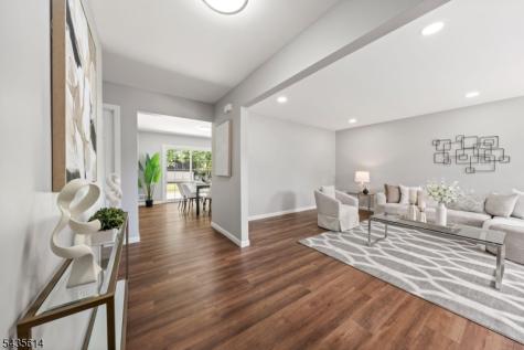 4 Dorothea Terrace Lawrence NJ 08648