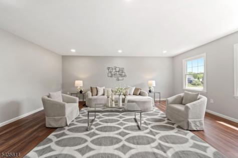 4 Dorothea Terrace Lawrence NJ 08648