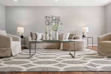 4 Dorothea Terrace Lawrence NJ 08648