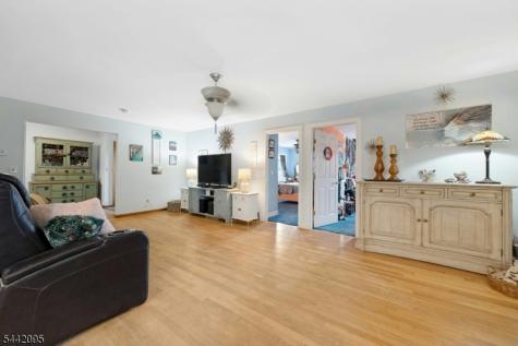 4 Northbrae Drive Rockaway NJ 07005
