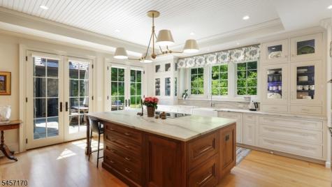 151 Wild Hedge Lane Mountainside NJ 07092