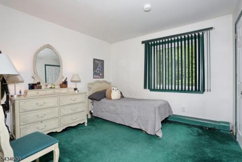 64 Larchmont Drive West Milford NJ 07421