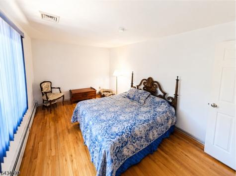 64 Larchmont Drive West Milford NJ 07421