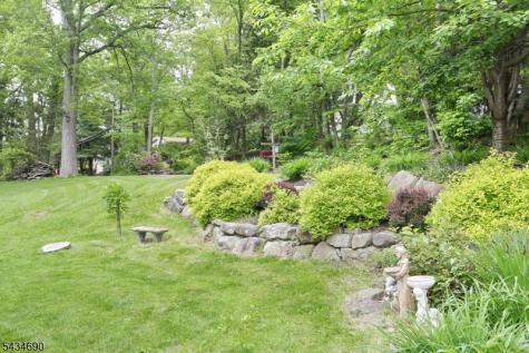64 Larchmont Drive West Milford NJ 07421
