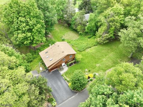 64 Larchmont Drive West Milford NJ 07421