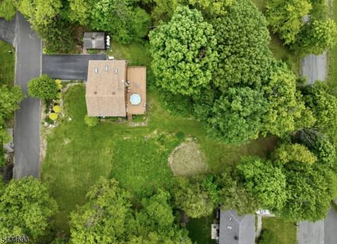 64 Larchmont Drive West Milford NJ 07421