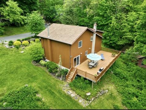 64 Larchmont Drive West Milford NJ 07421