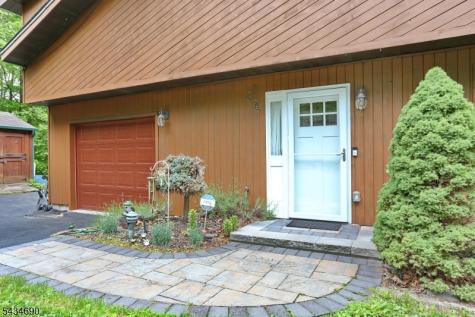 64 Larchmont Drive West Milford NJ 07421