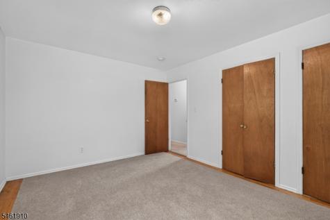 6 Redwood Drive Clinton NJ 08809