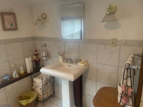 59 Minna Street Rahway NJ 07065