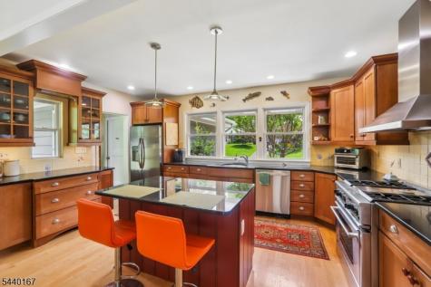 95 Yantacaw Brook Park Montclair NJ 07043